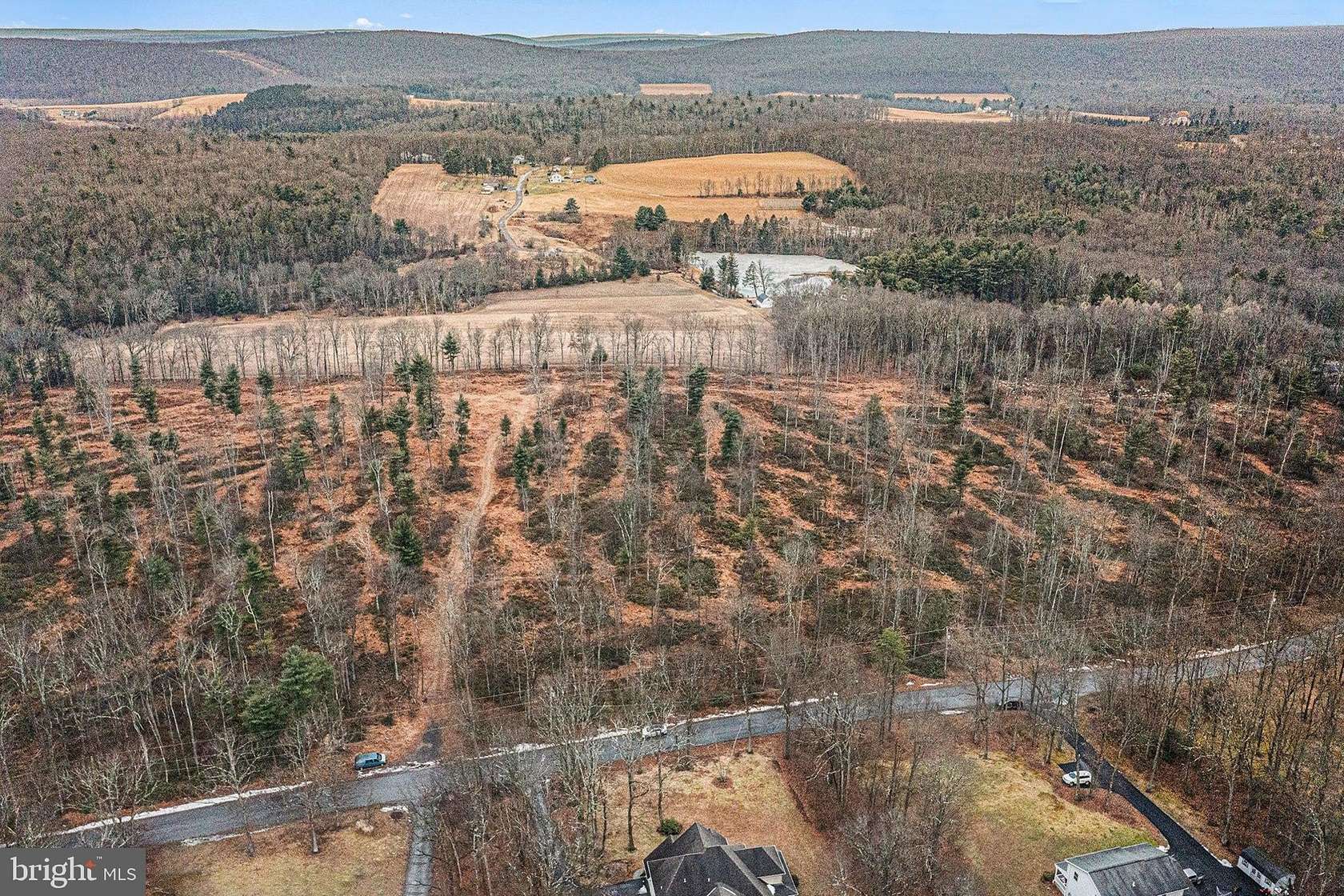 8 Acres of Residential Land for Sale in Barnesville, Pennsylvania