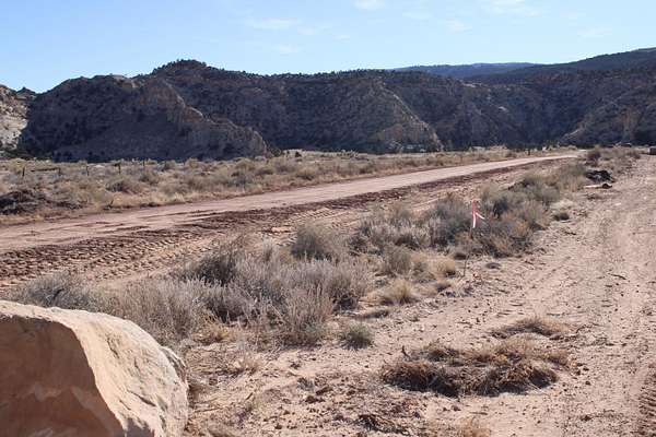 1 Acre of Residential Land for Sale in Teasdale, Utah