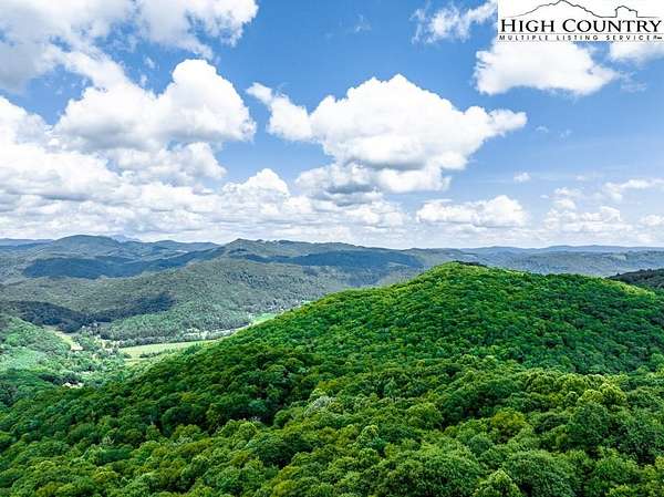 82 Acres of Recreational Land for Sale in Newland, North Carolina