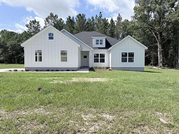 1.5 Acres of Land with Home for Sale in Cairo, Georgia