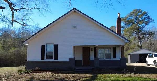 1.87 Acres of Residential Land with Home for Sale in LaGrange, Georgia