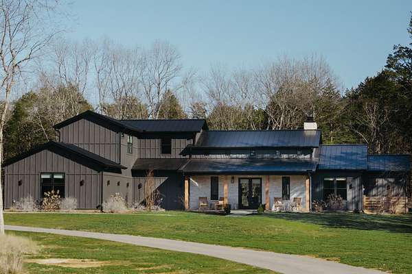 6.8 Acres of Residential Land with Home for Sale in Columbia, Tennessee