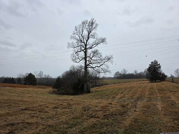 2 Acres of Land for Sale in Lafayette, Tennessee