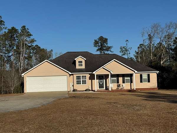 2.39 Acres of Residential Land with Home for Sale in Vidalia, Georgia
