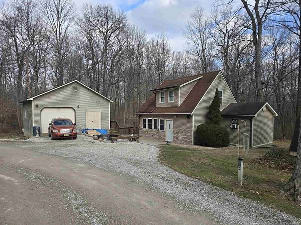 5 Acres of Residential Land with Home for Sale in Ellettsville, Indiana