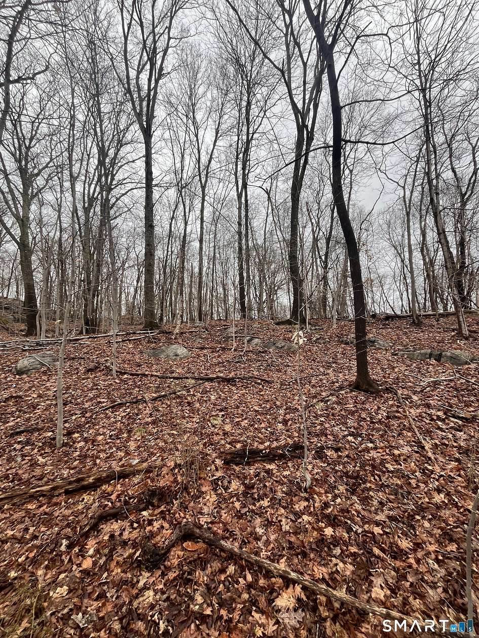 0.42 Acres of Land for Sale in Norwich, Connecticut