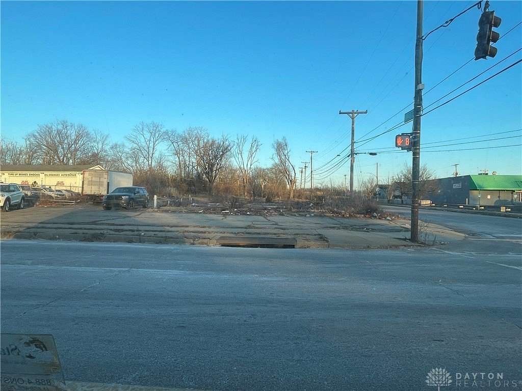 0.87 Acres of Commercial Land for Sale in Dayton, Ohio
