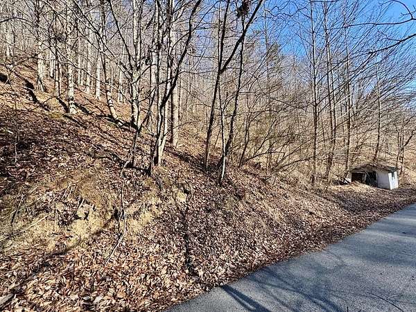13 Acres of Recreational Land for Sale in Prestonsburg, Kentucky