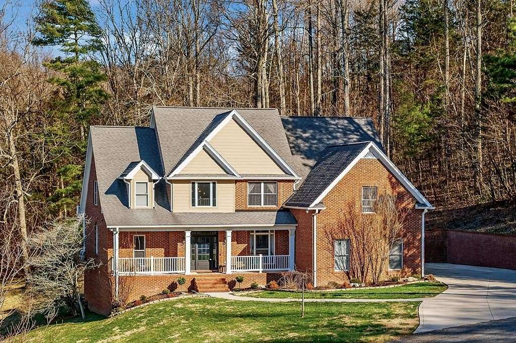 13 Acres of Land with Home for Sale in Cookeville, Tennessee