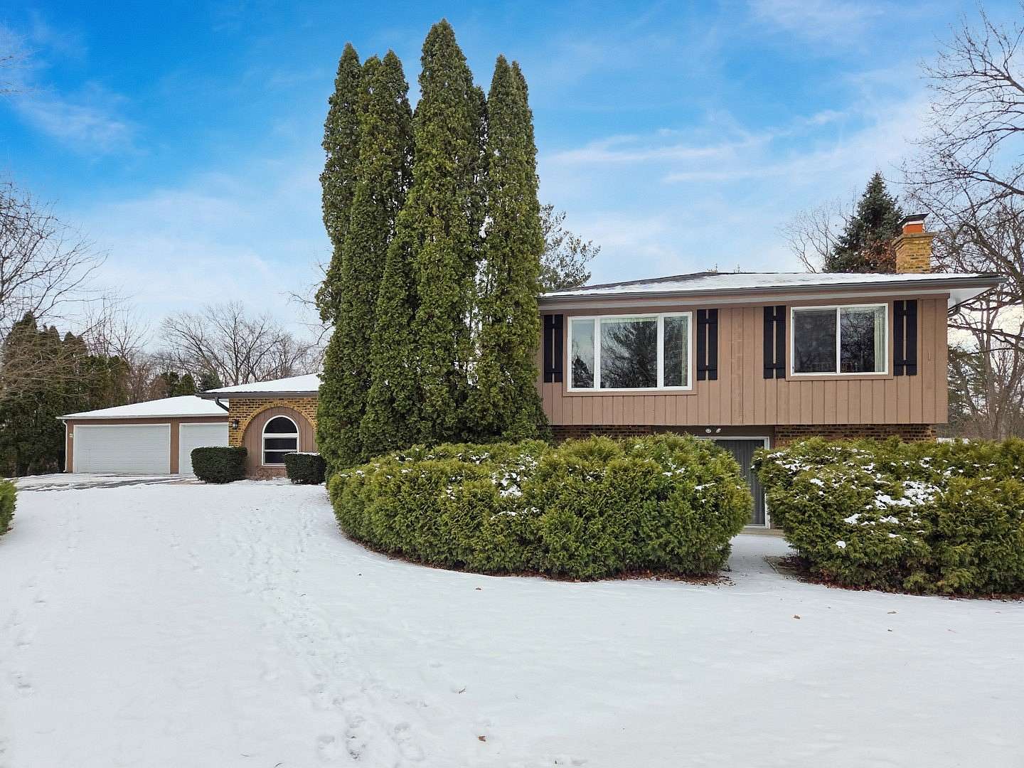 2.5 Acres of Residential Land with Home for Sale in West Chicago, Illinois