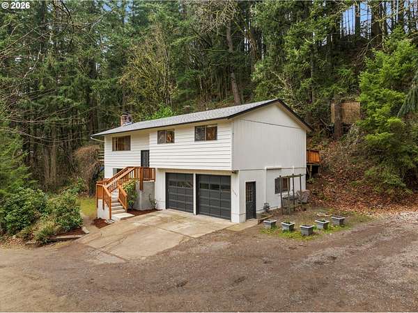 1.7 Acres of Land with Home for Sale in Oregon City, Oregon