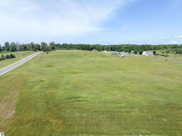 1.2 Acres of Residential Land for Sale in Traverse City, Michigan