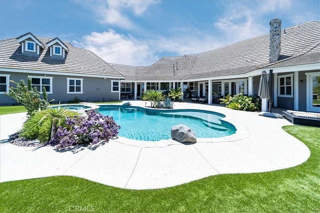 7.36 Acres of Land with Home for Sale in Temecula, California