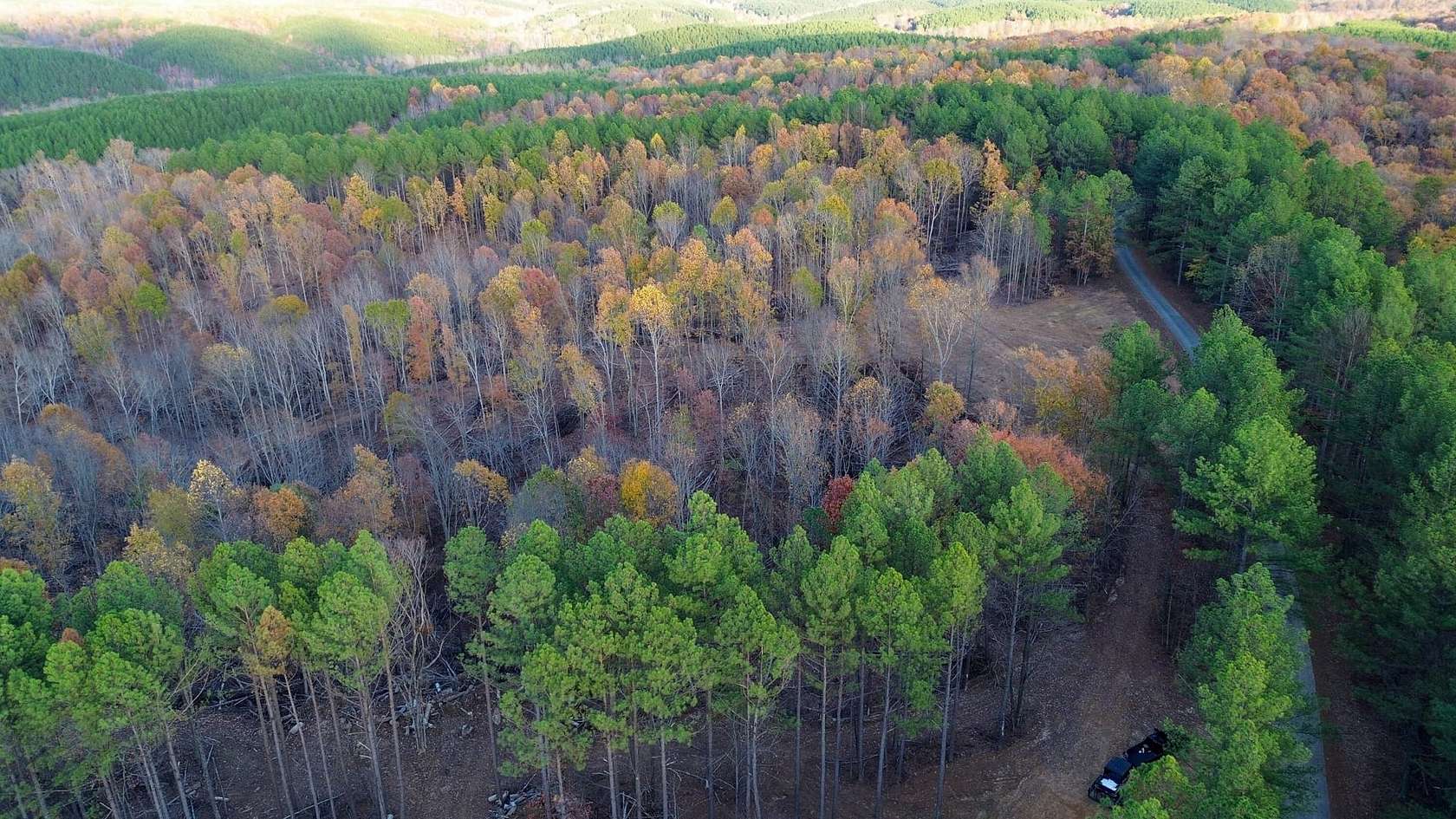 16 Acres of Recreational Land for Sale in Hohenwald, Tennessee