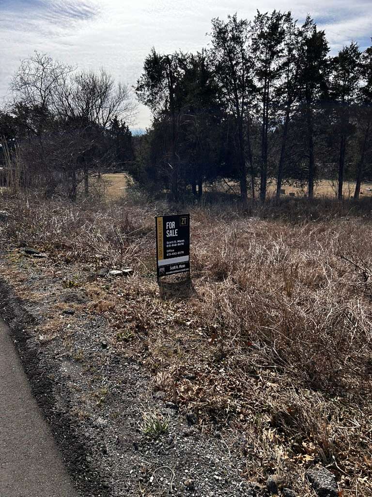 0.8 Acres of Commercial Land for Sale in Murfreesboro, Tennessee