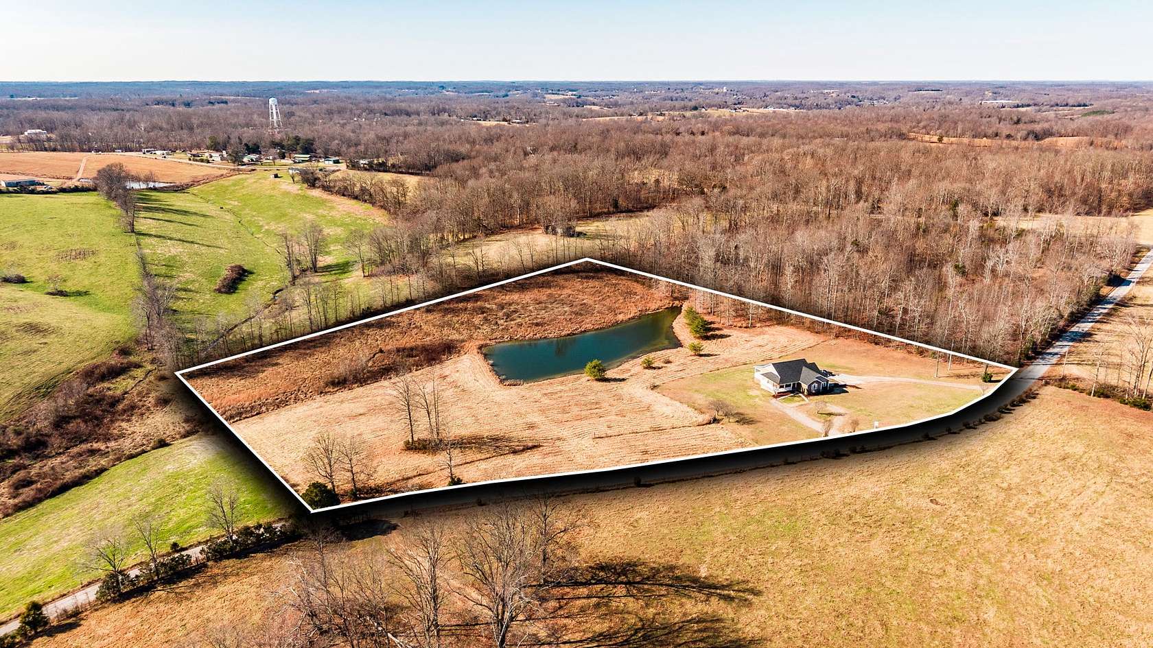 8.59 Acres of Residential Land with Home for Sale in Red Boiling Springs, Tennessee