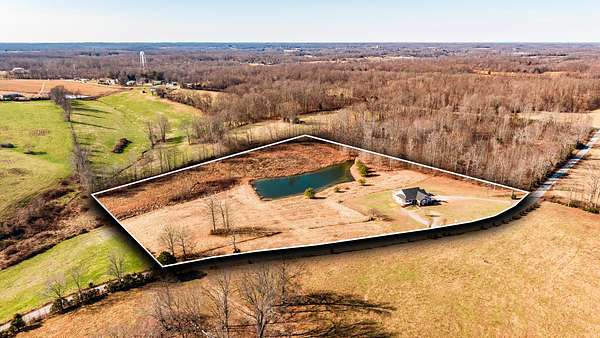 8.59 Acres of Residential Land with Home for Sale in Red Boiling Springs, Tennessee