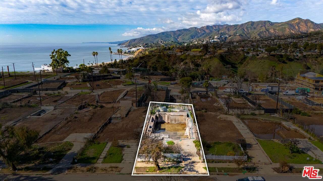 0.16 Acres of Residential Land for Sale in Pacific Palisades, California