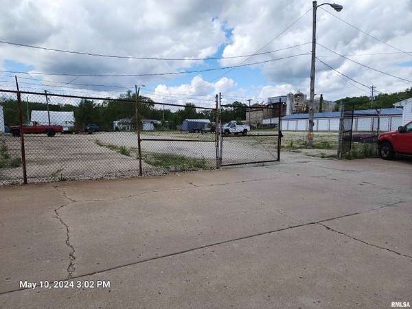 2 Acres of Commercial Land for Sale in Peoria, Illinois