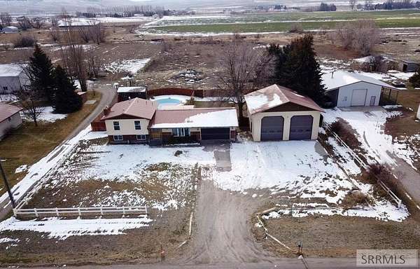 2.19 Acres of Residential Land with Home for Sale in Blackfoot, Idaho
