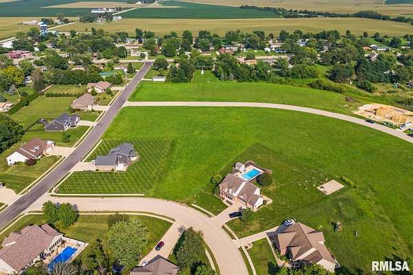 0.7 Acres of Residential Land for Sale in Groveland, Illinois