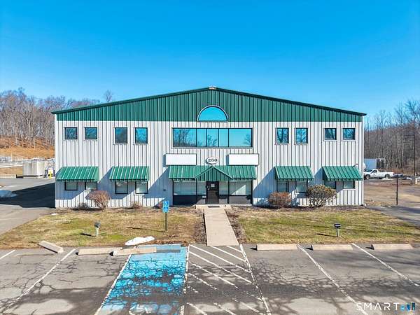 5.8 Acres of Improved Commercial Land for Lease in Cheshire, Connecticut