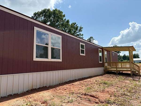 2.1 Acres of Residential Land with Home for Sale in Nacogdoches, Texas