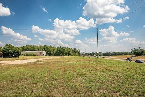 6 Acres of Improved Commercial Land for Sale in Brenham, Texas