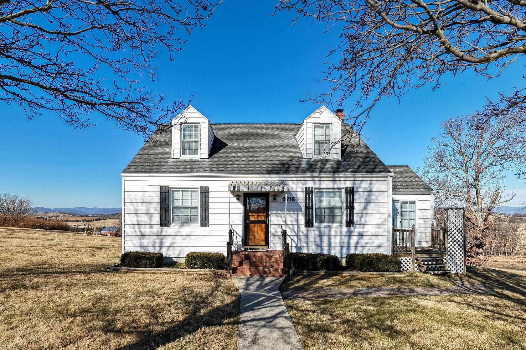 8.63 Acres of Land with Home for Sale in Bridgewater, Virginia