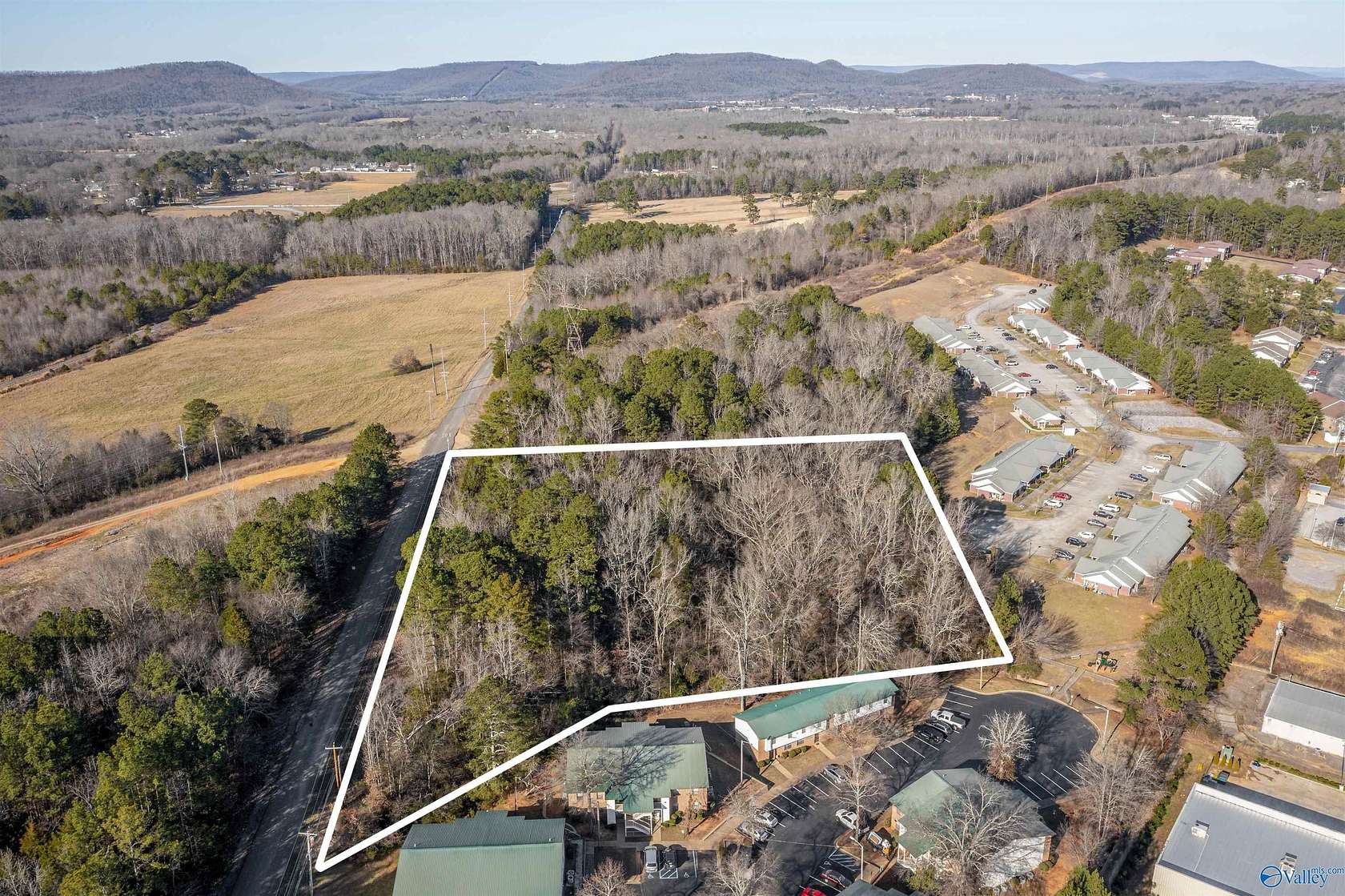 3.84 Acres of Commercial Land for Sale in Scottsboro, Alabama