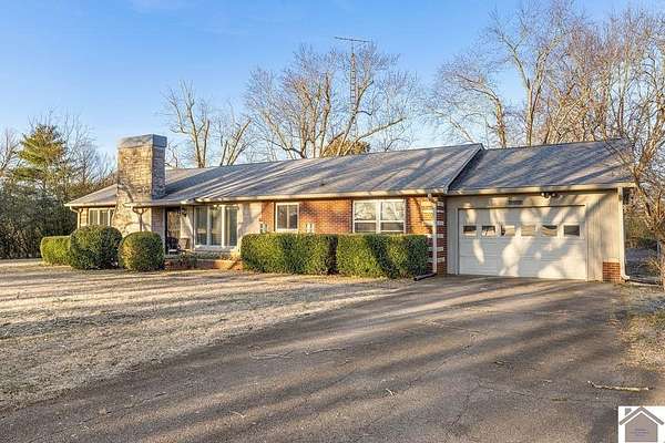 2 Acres of Residential Land with Home for Sale in Almo, Kentucky