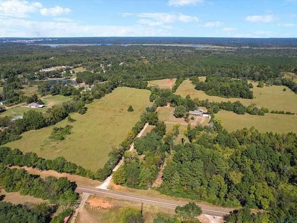 52 Acres of Land for Sale in Longview, Texas