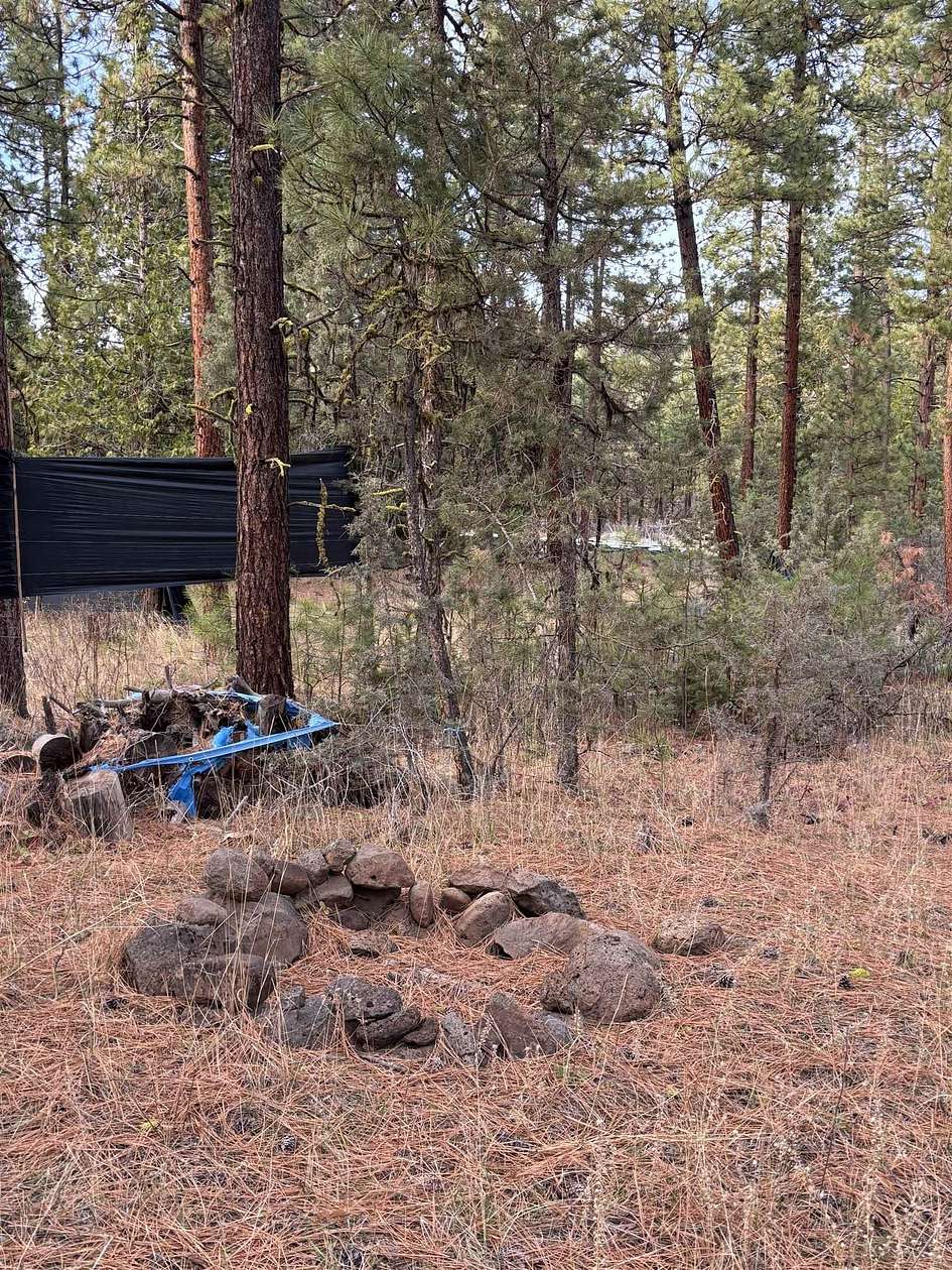 2.5 Acres of Land for Sale in Dorris, California