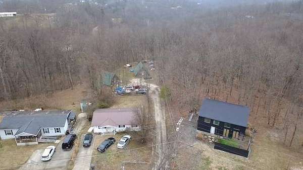 4.59 Acres of Residential Land for Auction in Catlettsburg, Kentucky