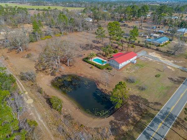 3 Acres of Residential Land with Home for Sale in Douglas, Georgia