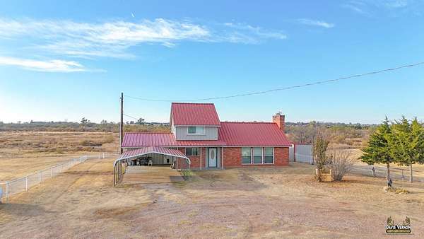 20 Acres of Land with Home for Sale in Vernon, Texas