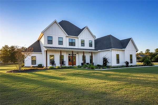 5 Acres of Residential Land with Home for Sale in High Springs, Florida