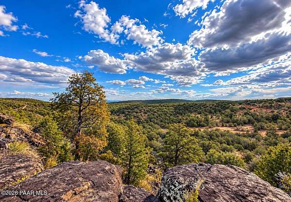 39.6 Acres of Recreational & Residential Land for Sale in Seligman, Arizona