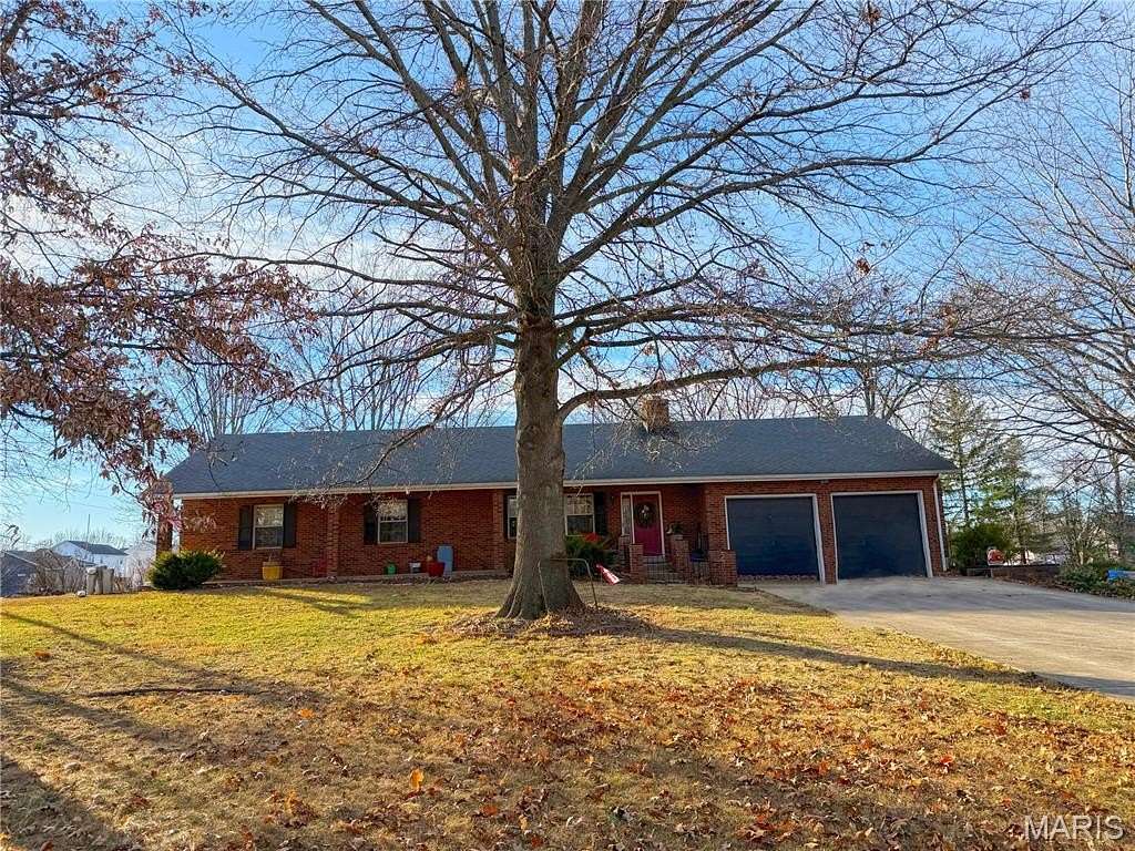 4 Acres of Residential Land with Home for Sale in Lake St. Louis, Missouri