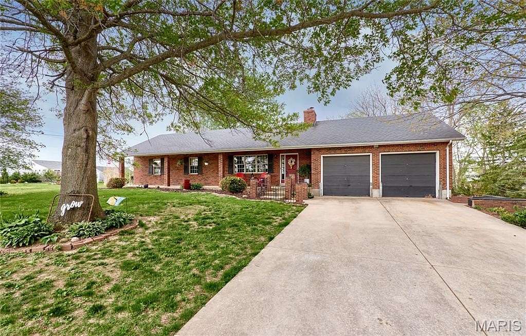 4 Acres of Land with Home for Sale in Lake St. Louis, Missouri