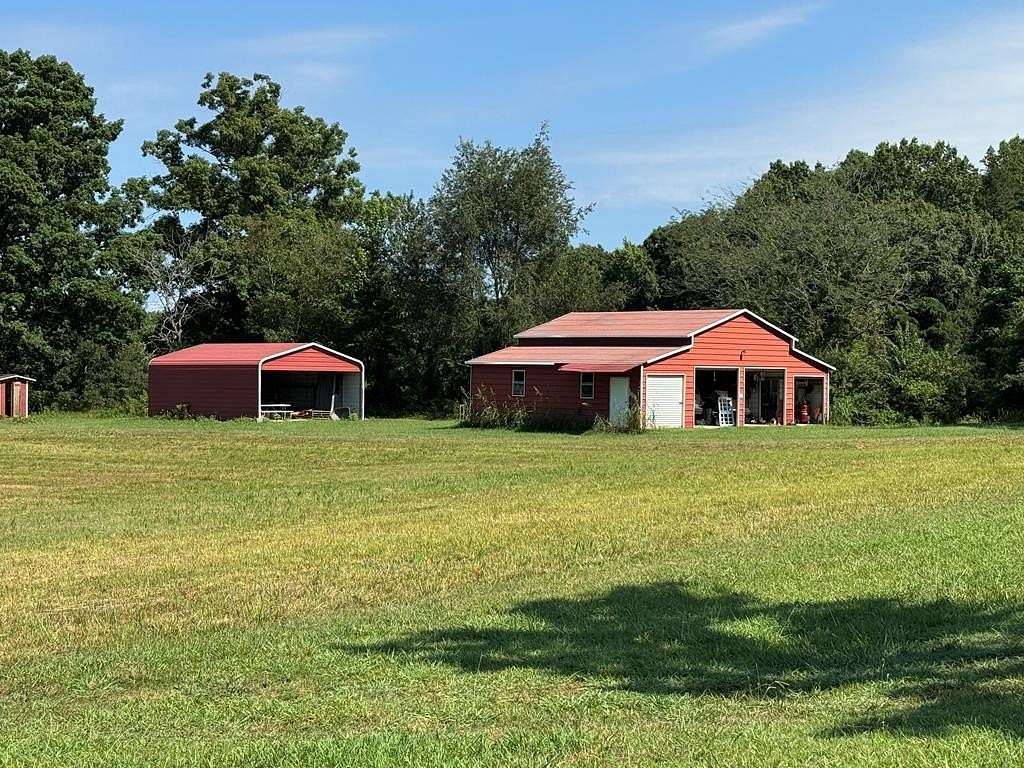 Residential Land for Sale in Baskerville, Virginia