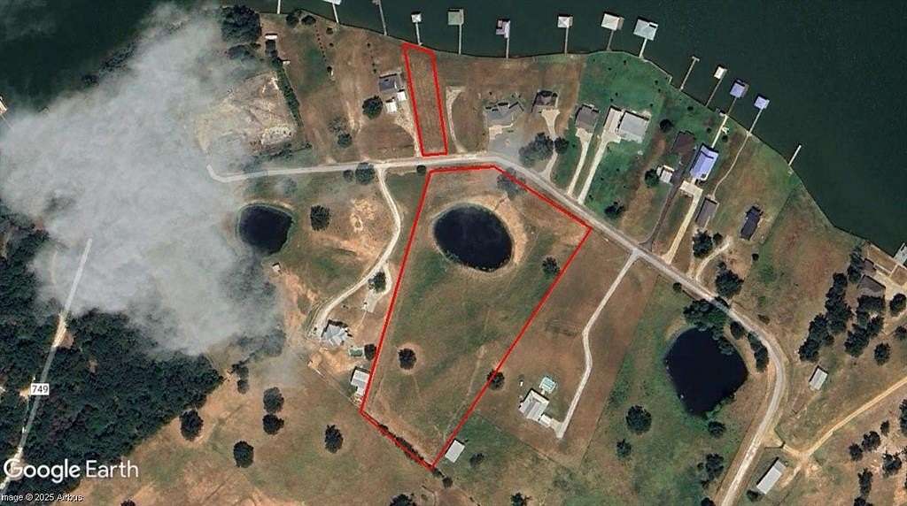 6.5 Acres of Residential Land for Sale in Groesbeck, Texas