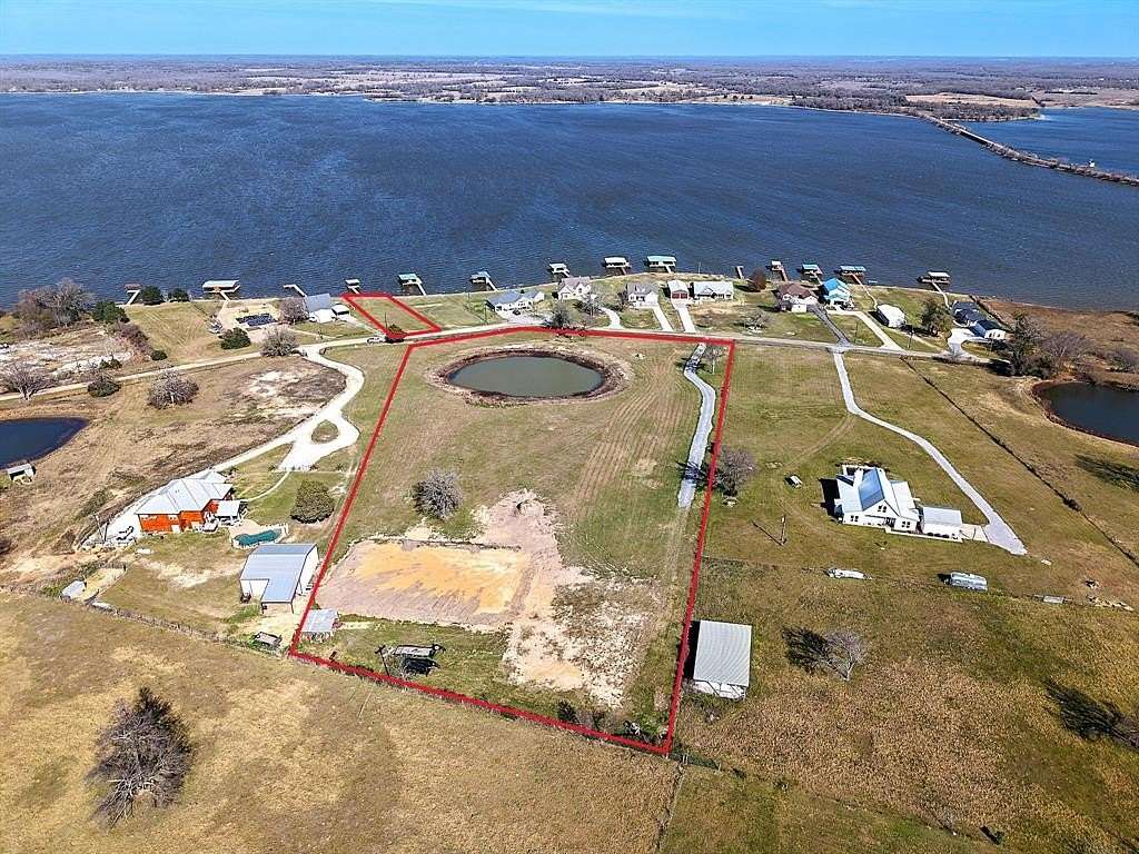 6.5 Acres of Residential Land for Sale in Groesbeck, Texas