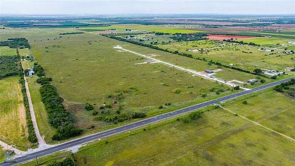 1 Acre of Land for Sale in Hawley, Texas