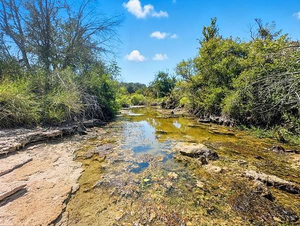 13.4 Acres of Land for Sale in Hamilton, Texas