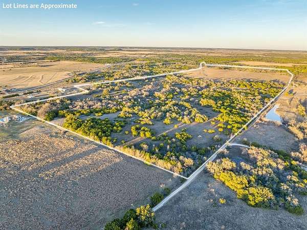 178 Acres of Land for Sale in Cranfills Gap, Texas
