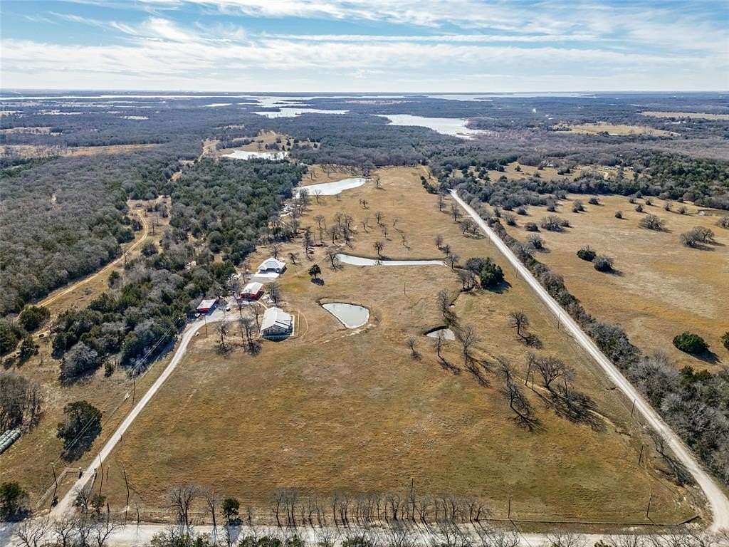 17 Acres of Recreational Land with Home for Sale in Collinsville, Texas