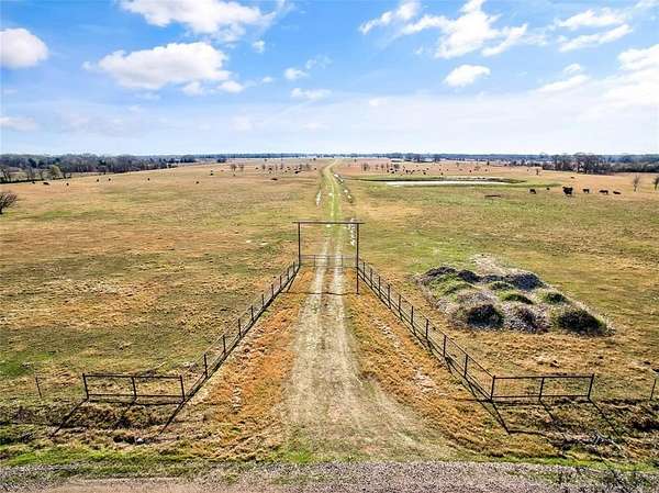 201 Acres of Recreational Land & Farm for Sale in Kerens, Texas