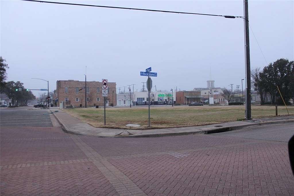 0.57 Acres of Mixed-Use Land for Auction in Irving, Texas