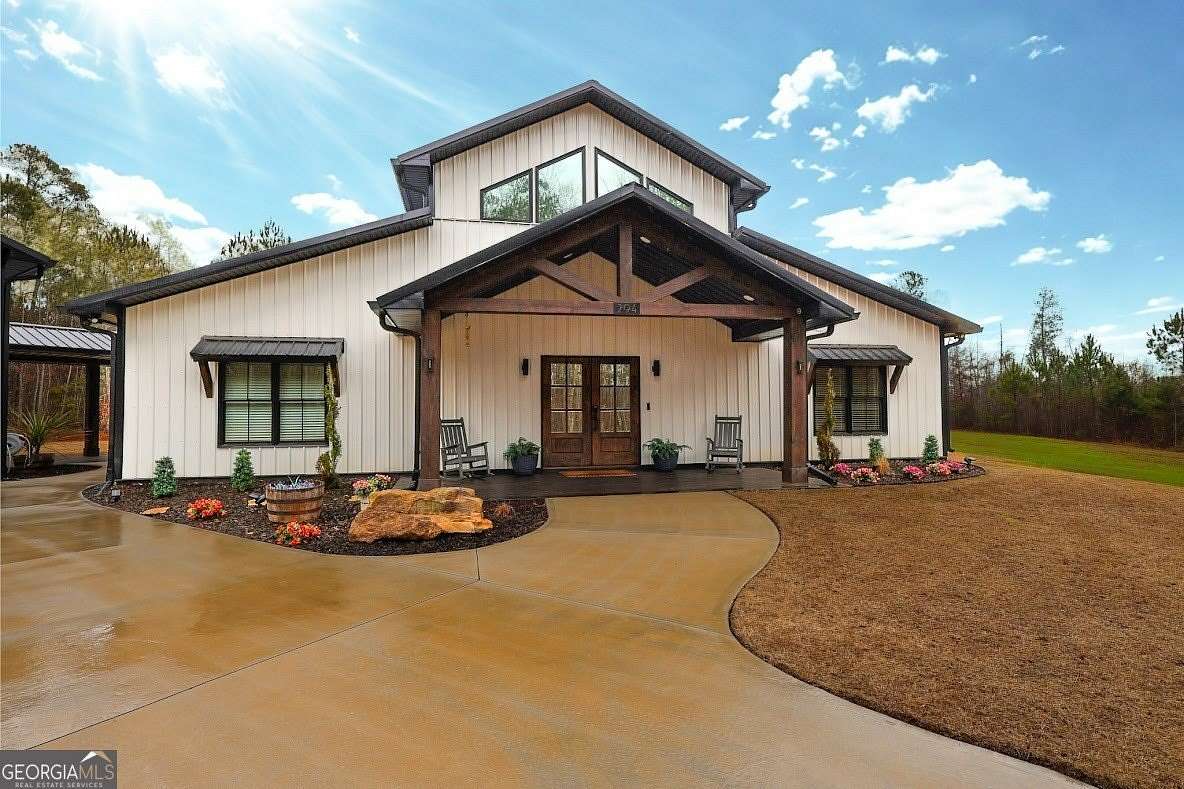 5.83 Acres of Residential Land with Home for Sale in Jackson, Georgia